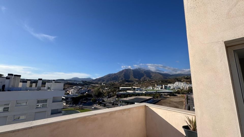 Ático de 2 dormitorios en Estepona Pueblo — Estepona Pueblo